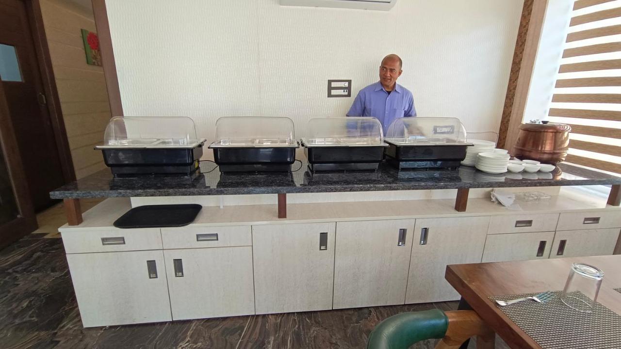 Hotel Dream Inn Rishīkesh Extérieur photo